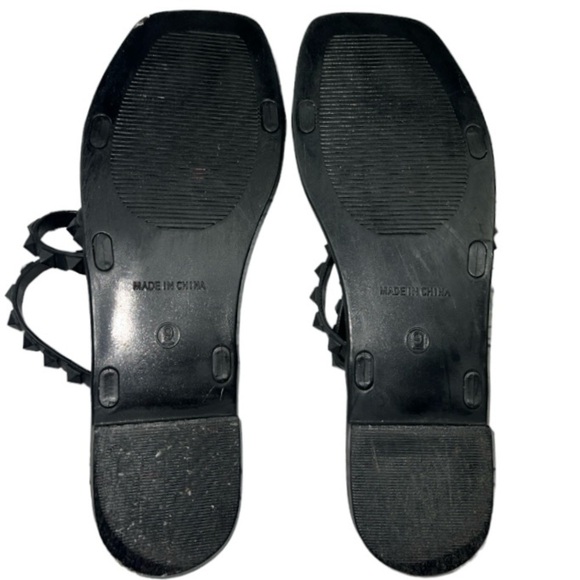 STEVE MADDEN
Skyler Studded Strappy Slip-On Flat Sandals size 9 - Picture 5 of 6